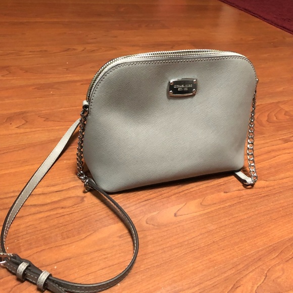 Micheal Kors Purse - Picture 3 of 3